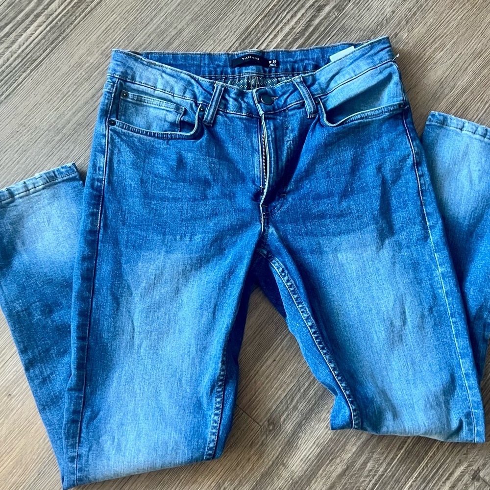 Tahari Men's Denim Slim Jeans. Zipper needs repair